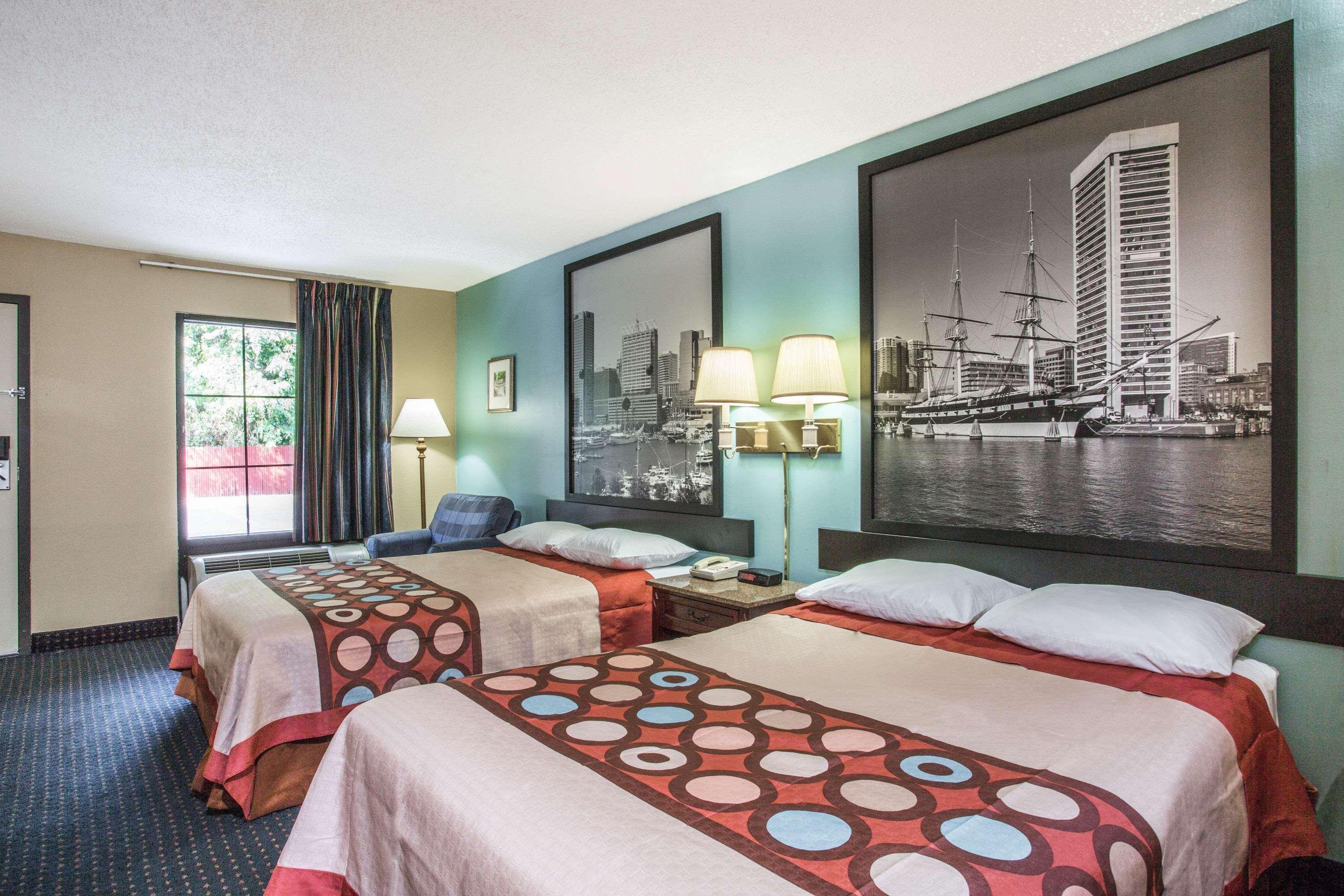 Super 8 By Wyndham Camp Springs/Andrews Afb Dc Area Otel Dış mekan fotoğraf